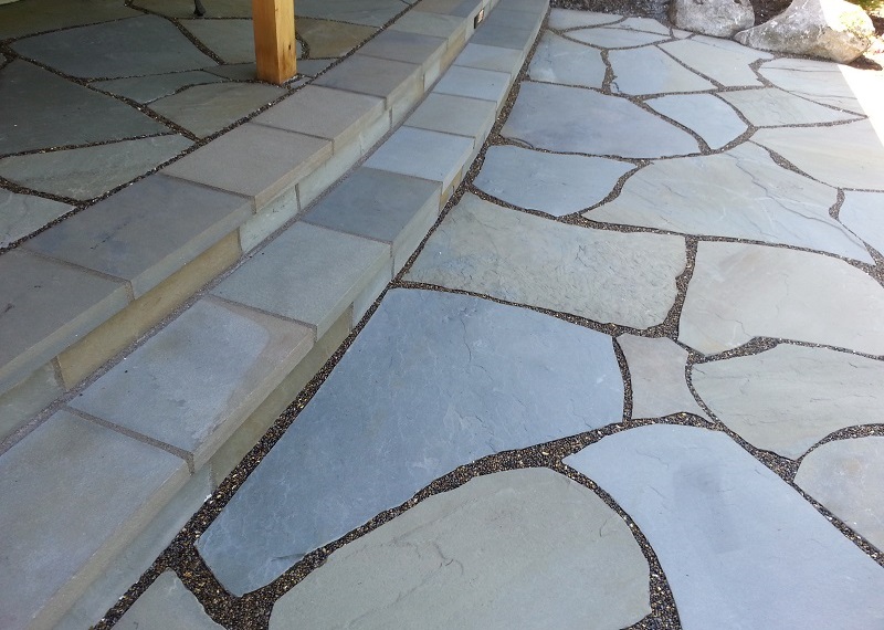 Bothell natural bluestone flagstone patio and steps with ...