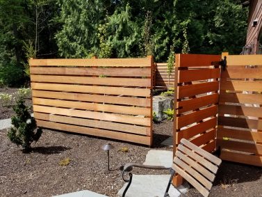 Redmond Horizontal Cedar Fence with Gate by Sublime Garden Design (800x600)