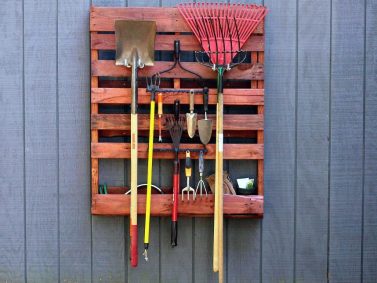 Pallet Tool Storage (Photo Courtesy of HGTV)